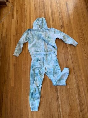 Tie-Dye Green and White Hoodie